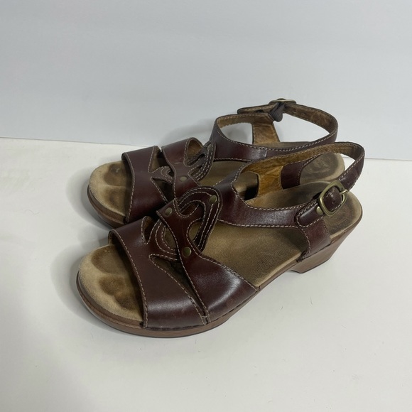 Dansko Clogs Sandals Womens 39 / 8.5 Brown Leather Ankle Strap W Buckle Casual - Picture 5 of 10